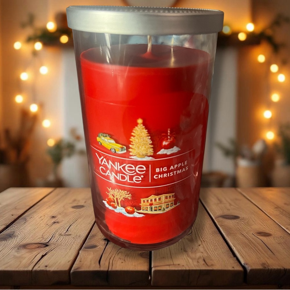 Yankee Candle Big Apple Christmas Festive Red